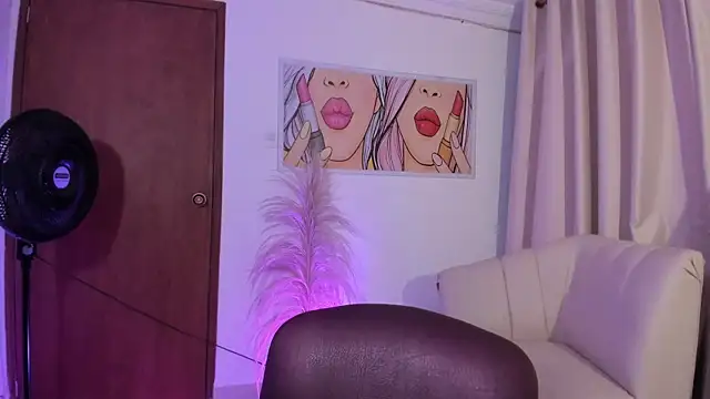 StarMilf online show from October 3, 2025, 12:24 pm