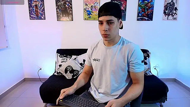 jonathanjoestar  online show from April 23, 2026, 11:51 pm