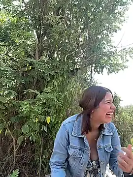 lalilamassu1 online show from February 2, 2025, 4:22 pm