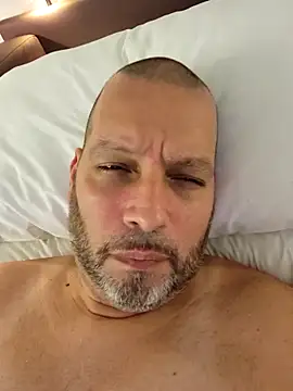 Just2much online show from September 17, 2025, 9:38 pm