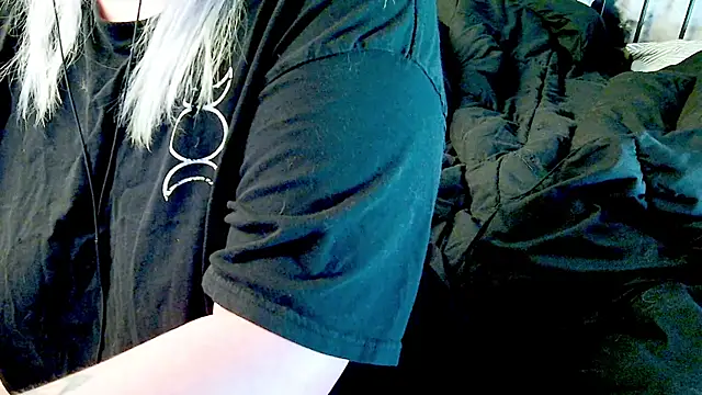 doomednympho online show from October 26, 2025, 8:48 pm