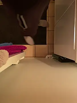 dimitriei online show from October 15, 2025, 6:41 pm