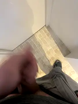 dimitriei online show from December 15, 2025, 2:10 pm