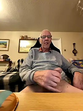 cutaboverest online show from November 30, 2025, 4:11 pm