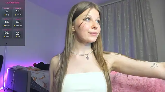  eva queen online show from February 5, 2025, 6:48 pm