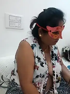 BBW HOT COUPLE online show from December 21, 2024, 5:18 pm