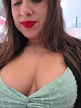 GatitaXD27 online show from November 23, 2025, 10:37 am