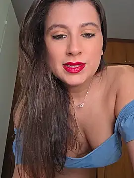 Snapshot of GatitaXD27 chatting on June 4, 2026, 10:10 am GatitaXD27 online show from June 4, 2026, 10:10 am
