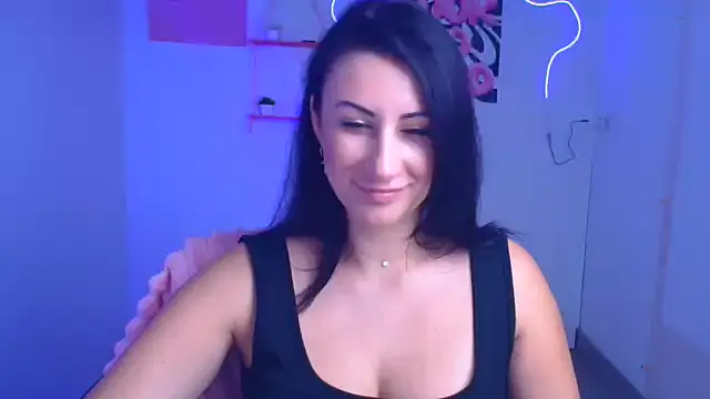 Loren Moa online show from November 5, 2025, 12:38 pm