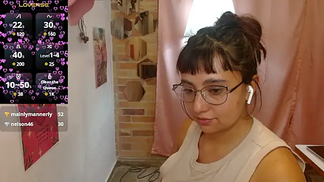 Snapshot of emitaa17228o chatting on February 7, 2025, 11:34 pm emitaa17228o online show from February 7, 2025, 11:34 pm