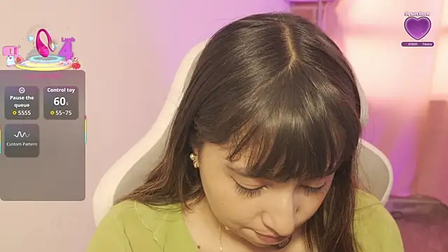 Snapshot of emitaa17228o chatting on December 2, 2025, 6:58 pm emitaa17228o online show from December 2, 2025, 6:58 pm