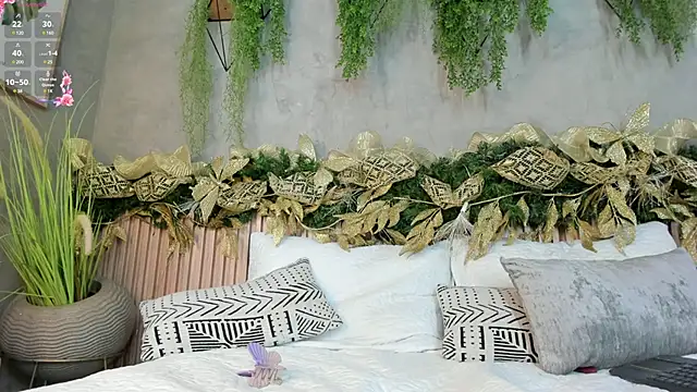 Lana Lann online show from December 21, 2024, 12:16 pm