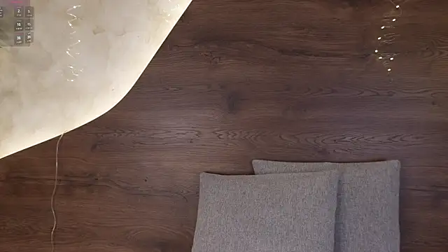 Lana Lann online show from April 22, 2026, 4:59 am