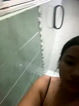 AniEvans  online show from October 2, 2025, 3:35 am