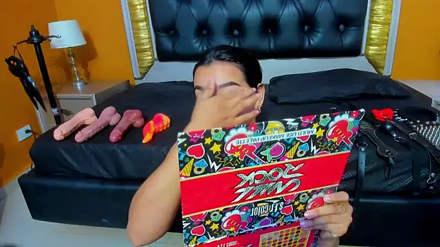 AniEvans  online show from October 9, 2025, 11:08 am