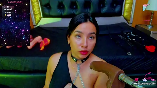 AniEvans  online show from October 20, 2025, 11:21 am