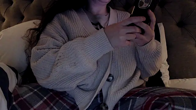 Sandysecret online show from November 24, 2025, 8:08 pm