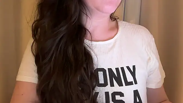 Snapshot of Sandysecret chatting on June 10, 2026, 8:41 pm Sandysecret online show from June 10, 2026, 8:41 pm