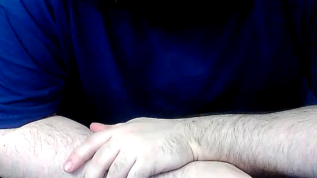 Snapshot of Dominant_BEAR chatting on April 4, 2026, 7:06 am Dominant BEAR online show from April 4, 2026, 7:06 am