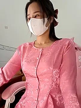    Erin    online show from February 10, 2026, 2:26 am