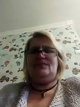 Forest-Lady online show from December 28, 2024, 10:14 am