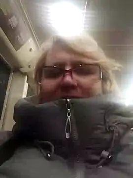 Forest-Lady online show from January 4, 2025, 4:22 pm