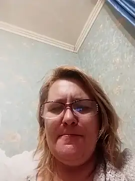 Forest-Lady online show from November 29, 2025, 11:35 am