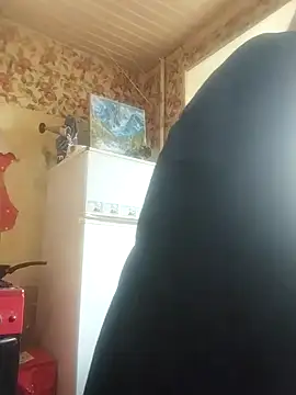 Forest-Lady online show from April 18, 2026, 9:57 am