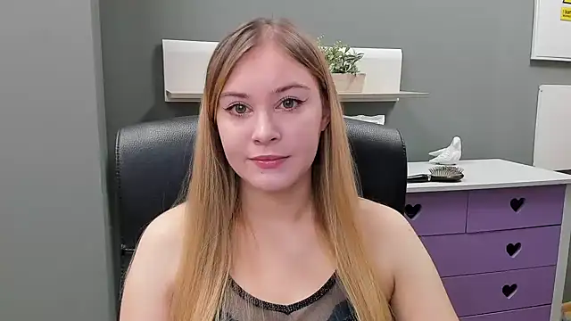 kitty valeria online show from February 9, 2025, 7:49 am