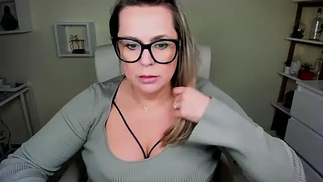 teaseDiana online show from January 17, 2025, 10:11 am