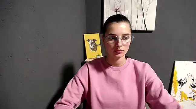 lady olivia  online show from March 3, 2025, 5:07 pm