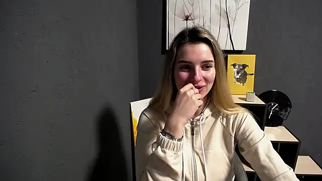 lady olivia  online show from March 14, 2026, 1:49 pm