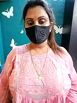 Riya Sexy Baby online show from March 2, 2025, 2:32 pm