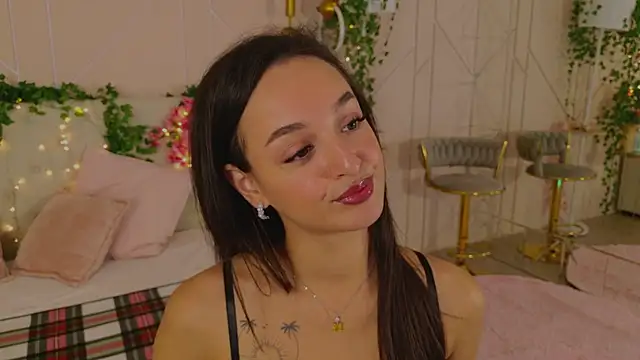 Lolly Neal online show from October 8, 2025, 5:05 am