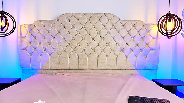 Victoria Adams14 online show from February 23, 2025, 1:53 pm