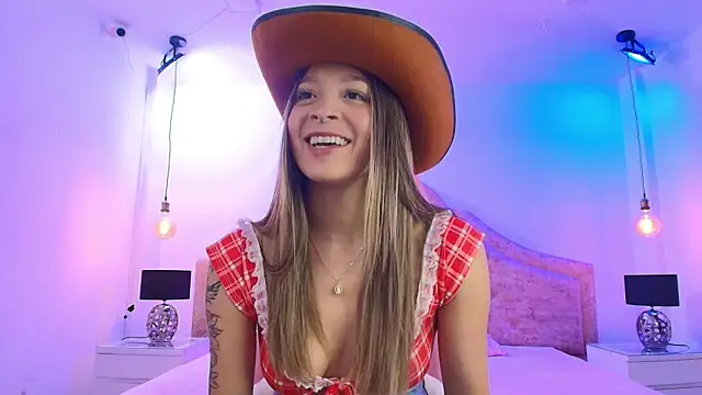 Victoria Adams14 online show from April 18, 2026, 4:38 am