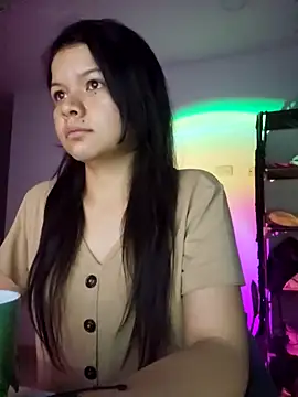 azumiichan online show from January 18, 2025, 3:53 am