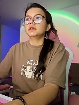 azumiichan online show from October 19, 2025, 11:27 pm