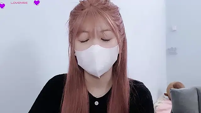 tanhxiu online show from February 12, 2025, 7:34 am