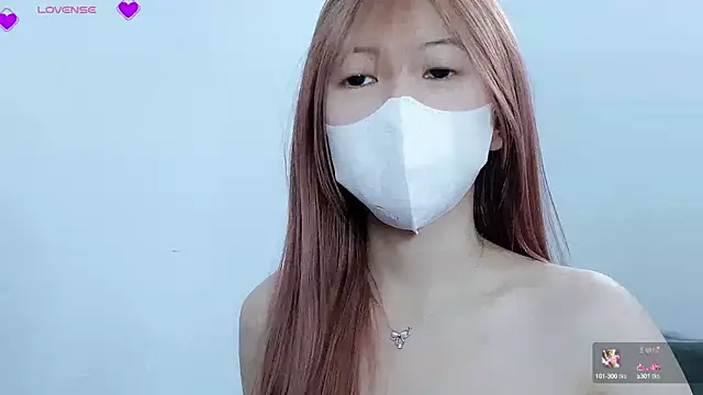 tanhxiu online show from February 13, 2025, 3:56 pm