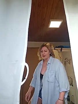 zarina3003 online show from February 19, 2026, 8:43 am