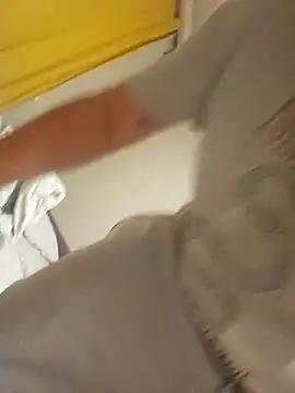 zarina3003 online show from April 24, 2026, 7:49 pm