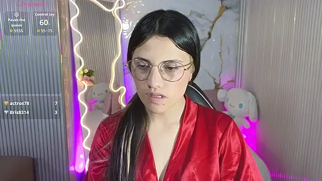 Snapshot of Chiara_tay chatting on April 11, 2026, 1:21 am Chiara tay online show from April 11, 2026, 1:21 am