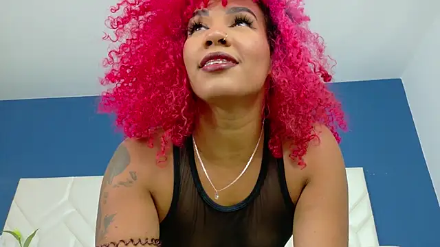 Snapshot of RubyRossel chatting on May 25, 2026, 12:33 pm RubyRossel online show from May 25, 2026, 12:33 pm