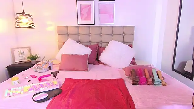 noa  01 online show from February 28, 2025, 2:09 pm