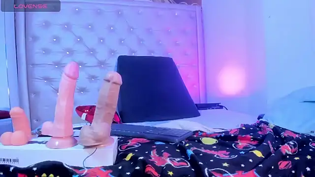 Snapshot of KataAswad chatting on January 11, 2025, 2:15 pm KataAswad online show from January 11, 2025, 2:15 pm