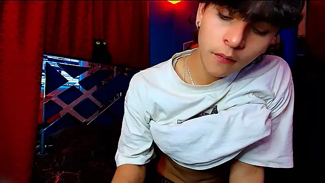 Luke Howland online show from September 8, 2025, 11:37 pm