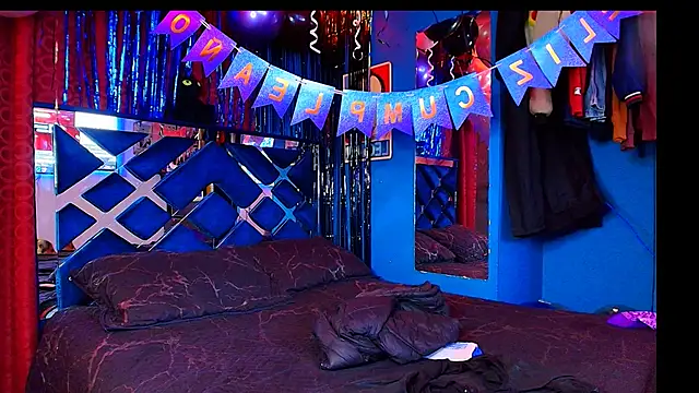 Luke Howland online show from November 15, 2025, 12:52 am