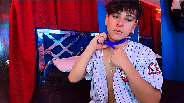 Luke Howland online show from April 22, 2026, 6:09 pm