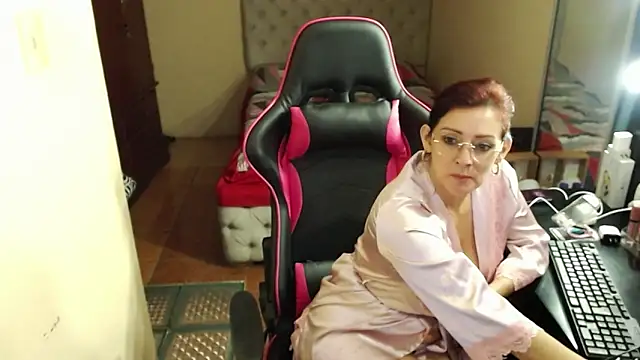 Carol Scottt online show from December 17, 2024, 10:22 pm